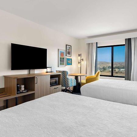 Hampton Inn & Suites Corona, Ca Екстер'єр фото