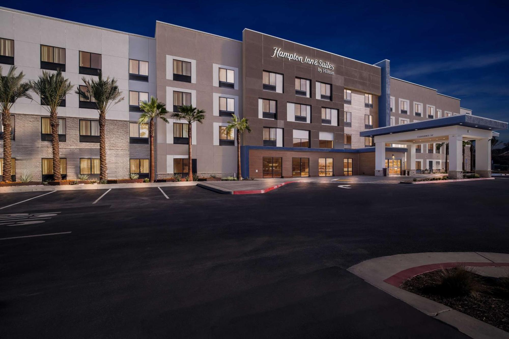 Hampton Inn & Suites Corona, Ca Екстер'єр фото