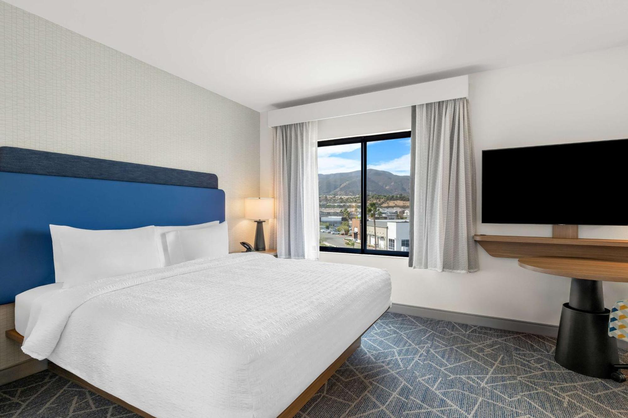 Hampton Inn & Suites Corona, Ca Екстер'єр фото